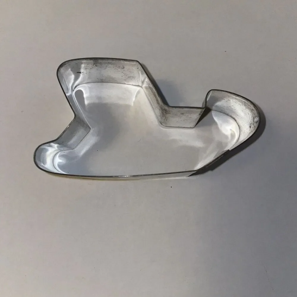 Vintage Pair Cookie Cutter Santa’s Sleigh Gingerbread Girl *SOME TARNISH*